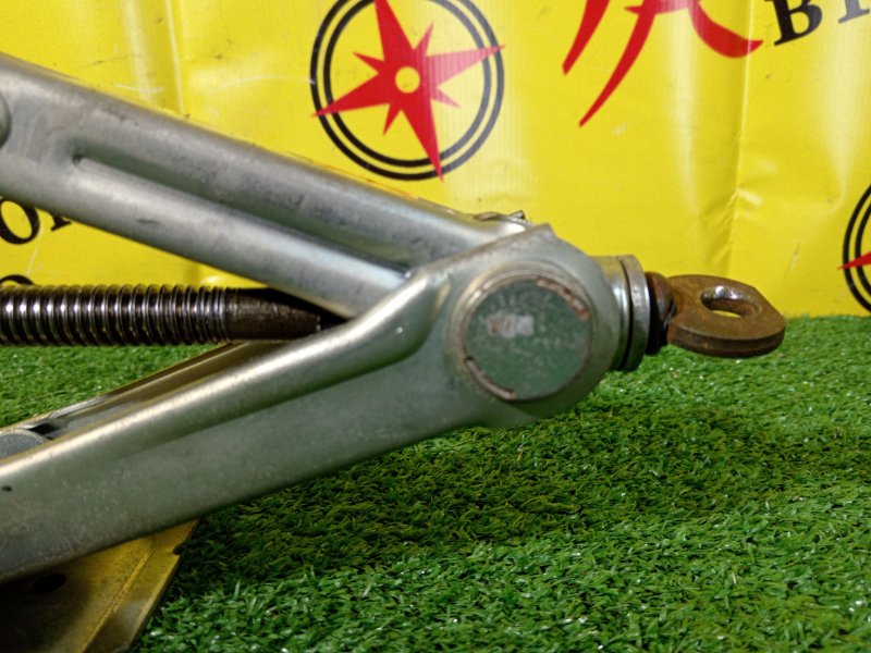 Домкрат, 2000 рублей, Красноярск