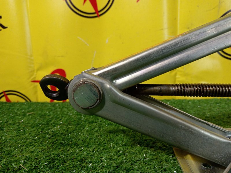 Домкрат, 2000 рублей, Красноярск