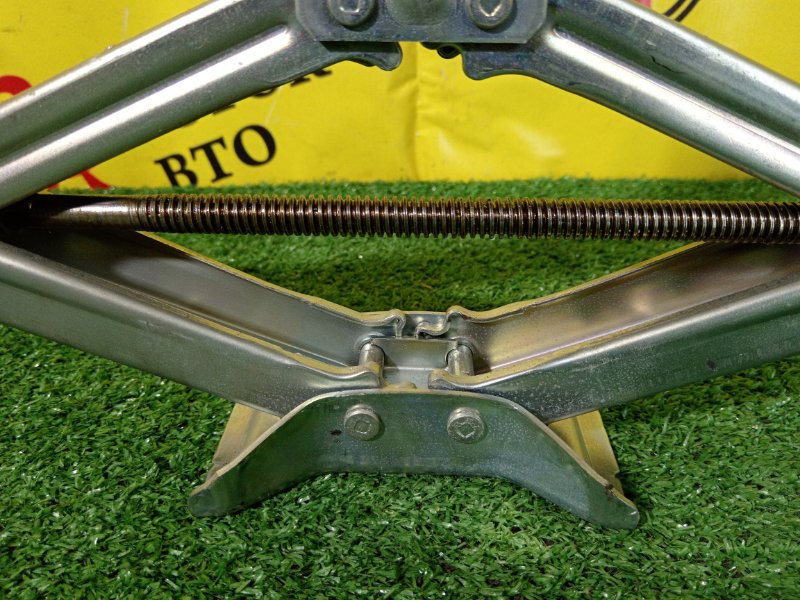 Домкрат, 2000 рублей, Красноярск