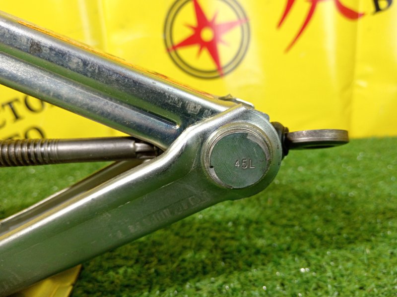 Домкрат, 2000 рублей, Красноярск