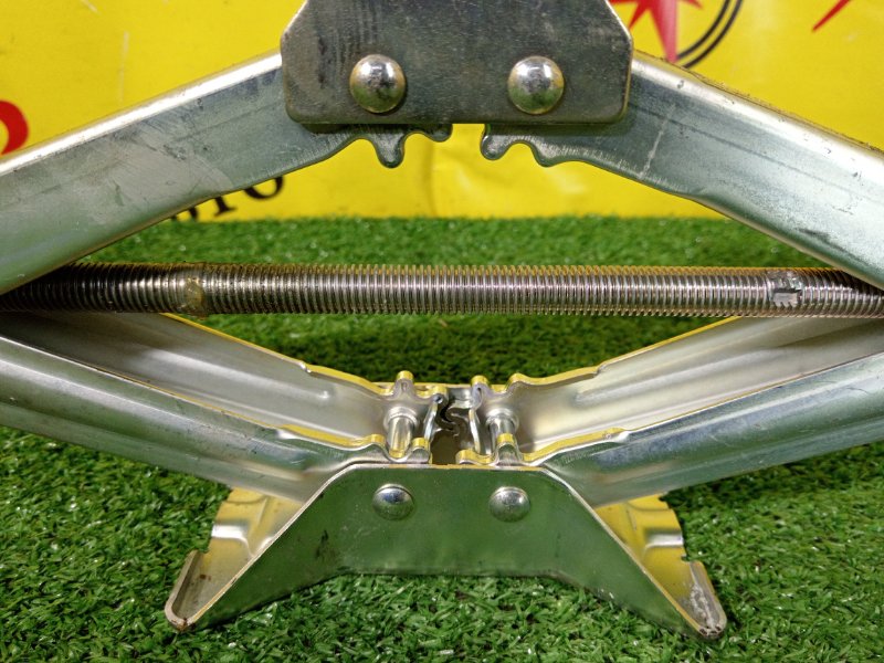 Домкрат, 2000 рублей, Красноярск