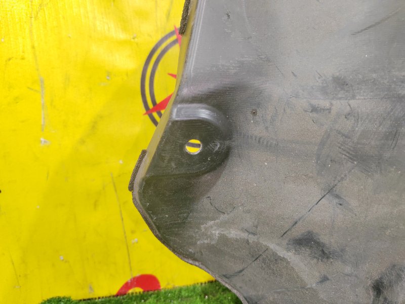 Подкрылок, 800 рублей, Красноярск