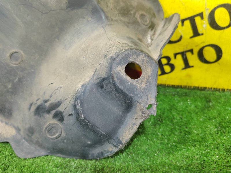 Подкрылок, 400 рублей, Красноярск