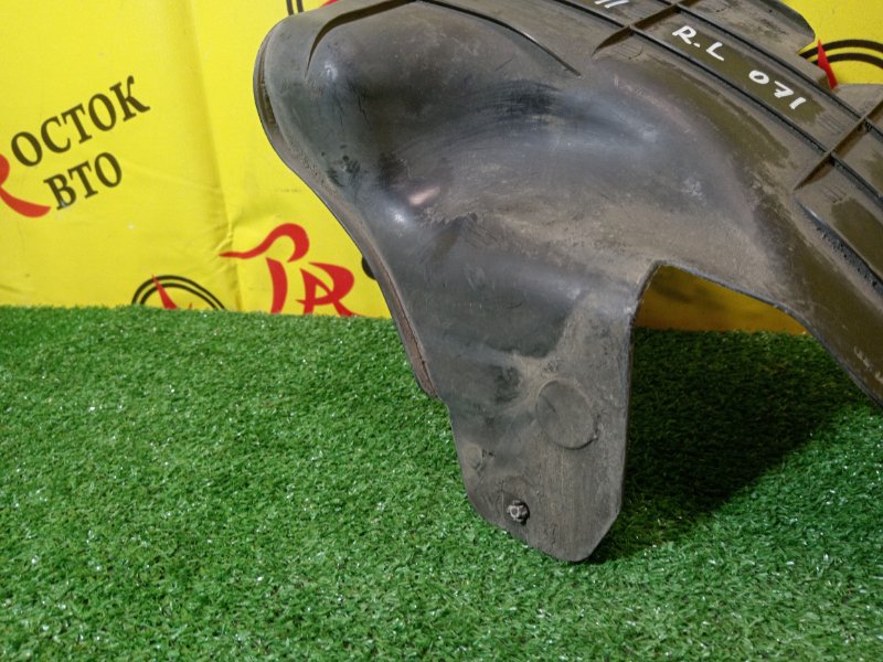 Подкрылок, 500 рублей, Красноярск