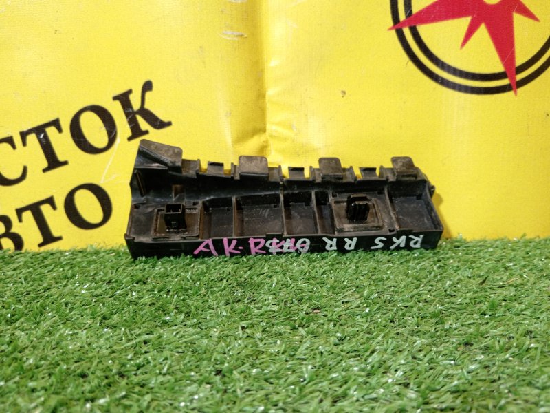 Клипса бампера, 500 рублей, Красноярск