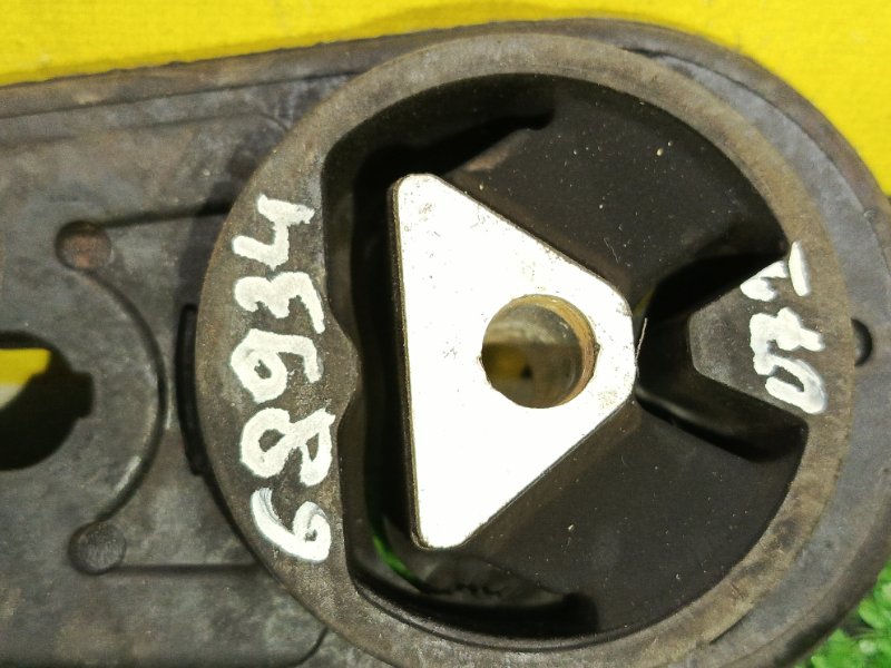 Подушка двигателя, 800 рублей, Красноярск