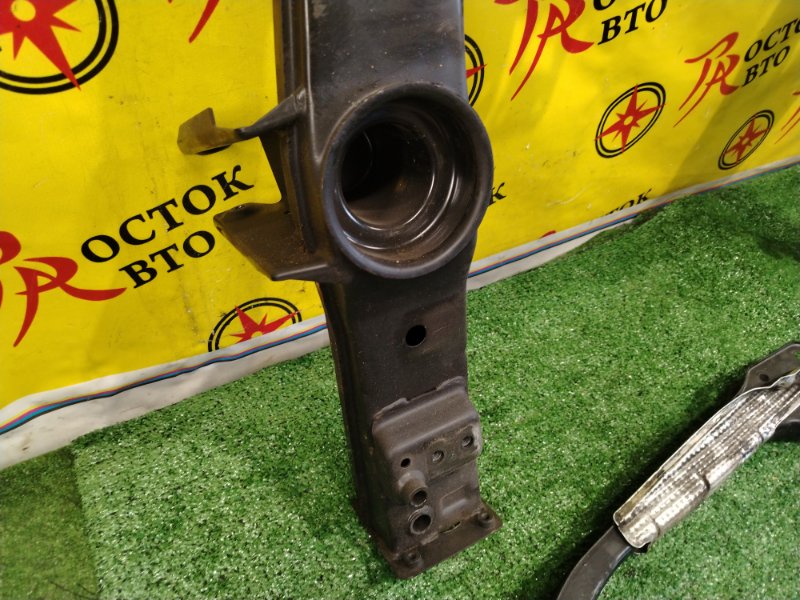 балка поперечная, 2000 рублей, Красноярск