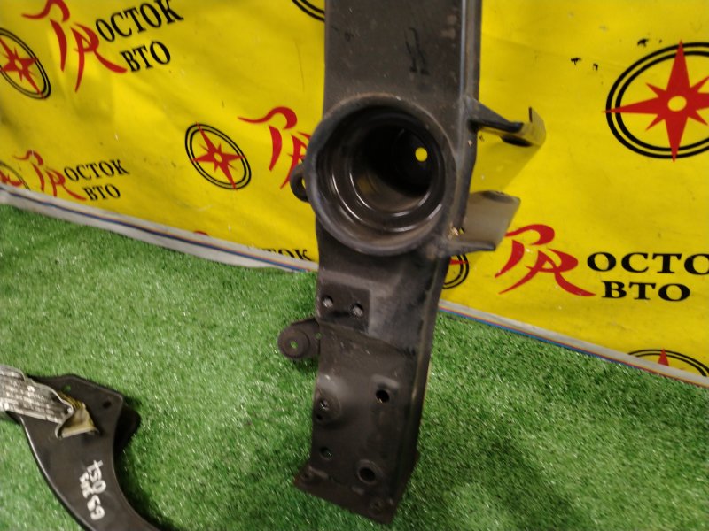 балка поперечная, 2000 рублей, Красноярск