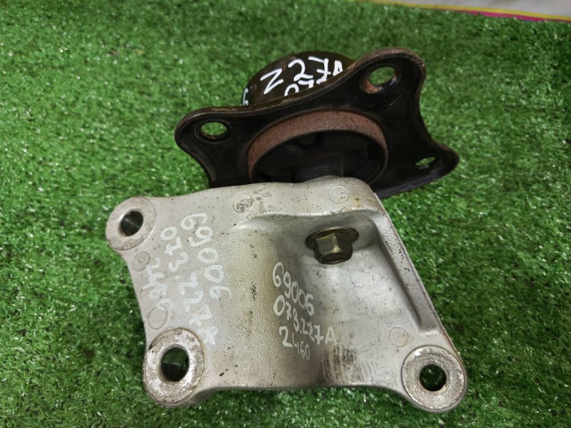 Подушка двигателя, 800 рублей, Красноярск