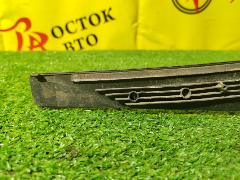Решетка под лобовое стекло, 500 рублей, Красноярск
