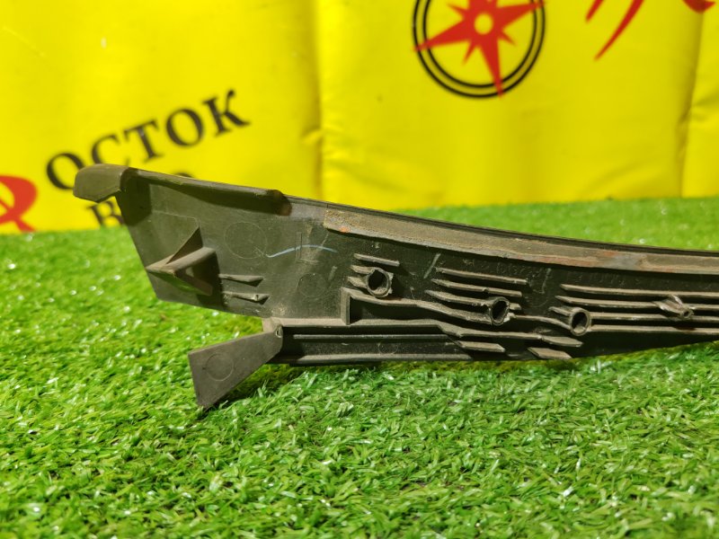 Решетка под лобовое стекло, 500 рублей, Красноярск