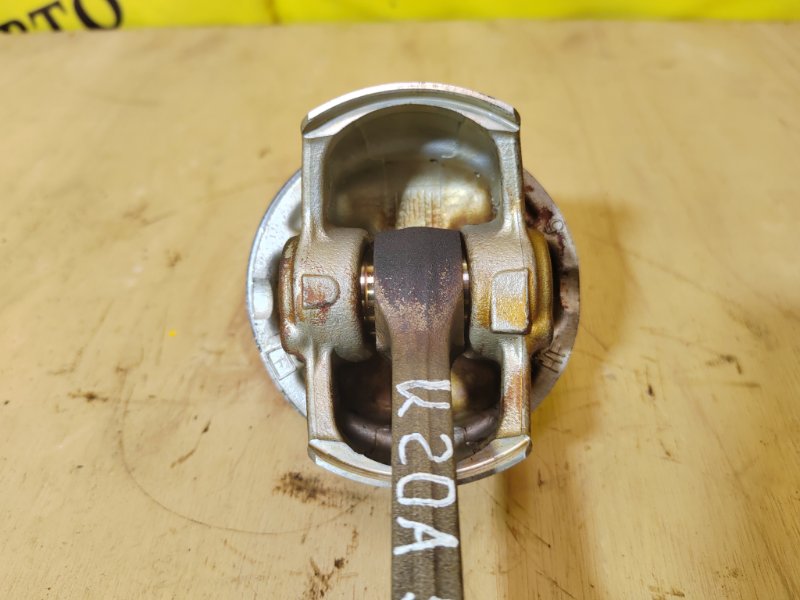 Поршень, 1000 рублей, Красноярск