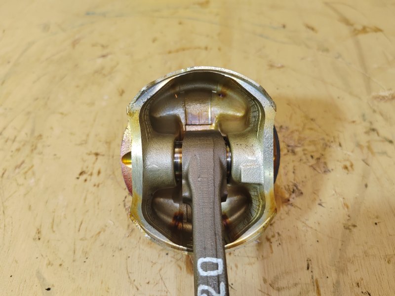 Поршень, 1000 рублей, Красноярск