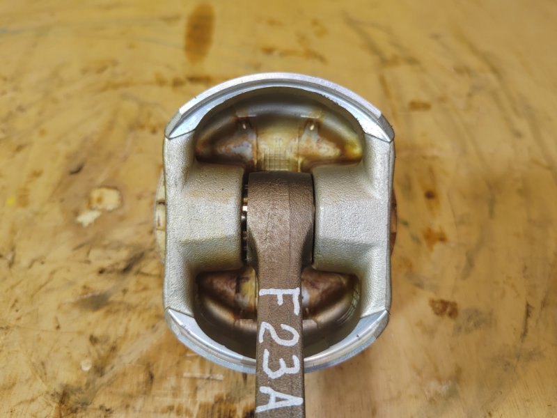 Поршень, 1000 рублей, Красноярск