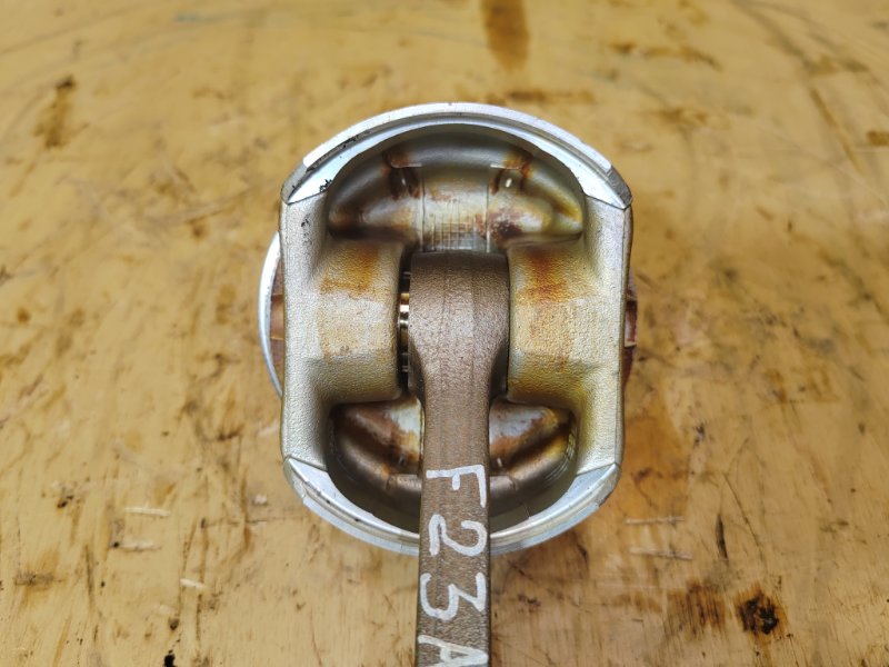 Поршень, 1000 рублей, Красноярск