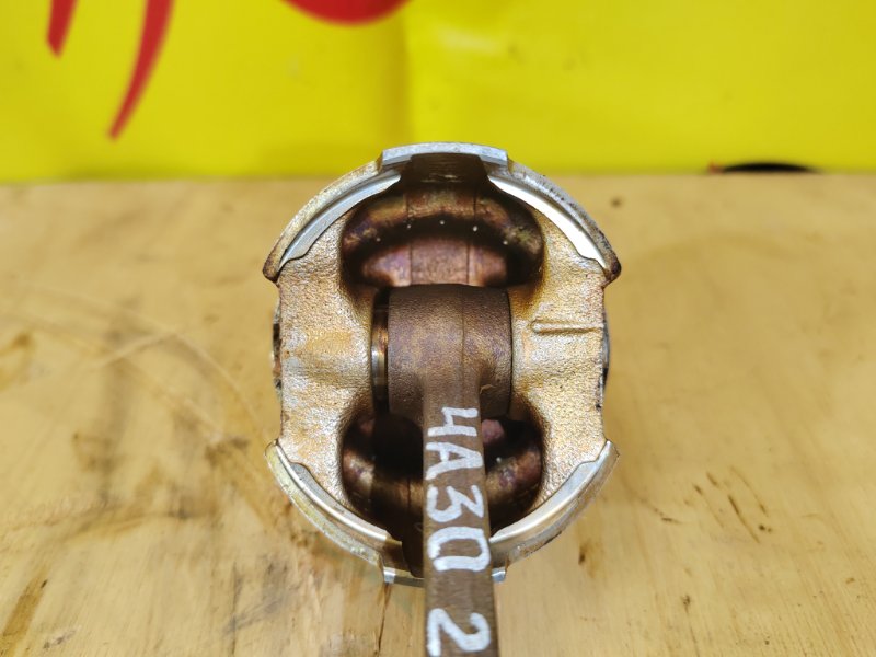 Поршень, 1000 рублей, Красноярск