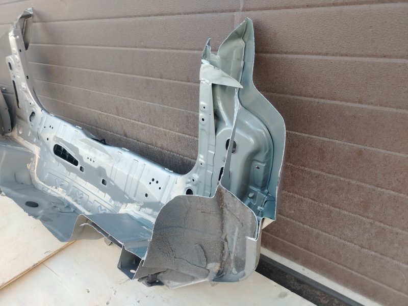 Задняя панель кузова, 20000 рублей, Красноярск