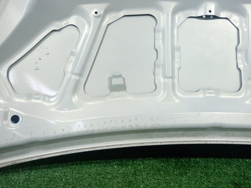 Капот, 5000 рублей, Красноярск