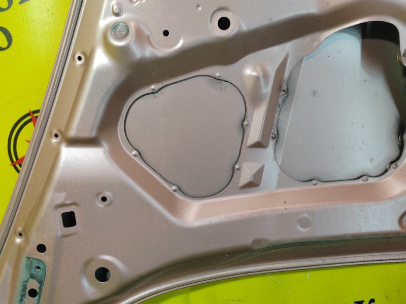 Капот, 15000 рублей, Красноярск