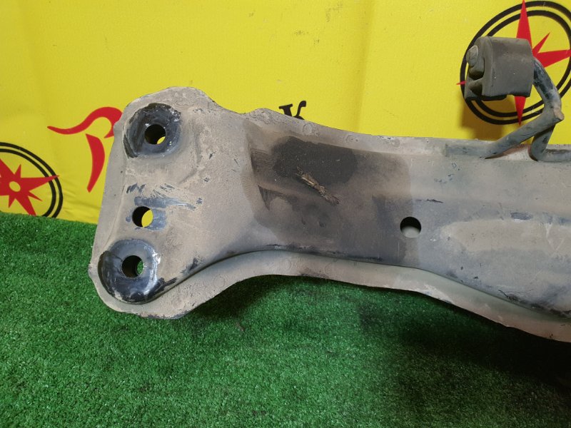 балка поперечная, 2000 рублей, Красноярск