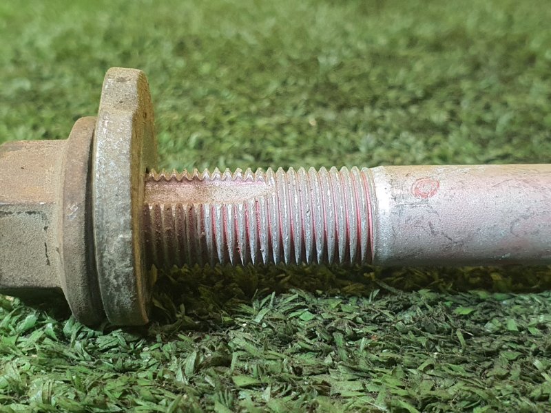 Болт развальный, 300 рублей, Красноярск