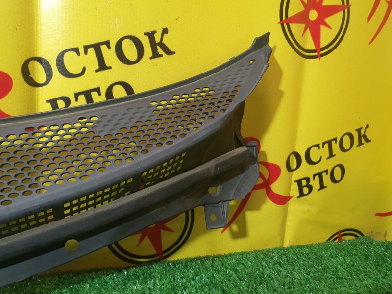 Решетка под лобовое стекло, 300 рублей, Красноярск
