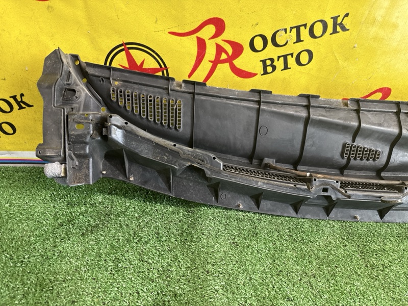 Решетка под лобовое стекло, 500 рублей, Красноярск