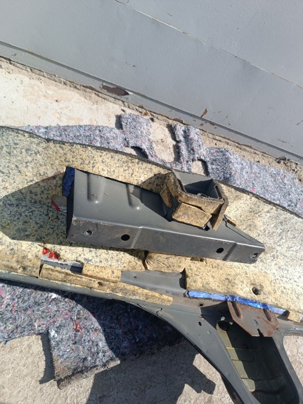 Центральная стойка кузова, 3000 рублей, Воронеж