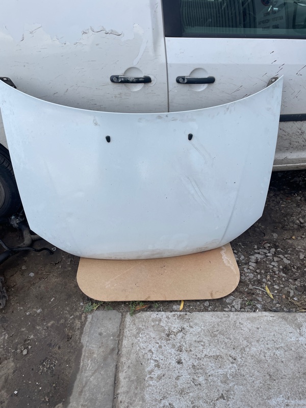 Капот, 16000 рублей, Воронеж