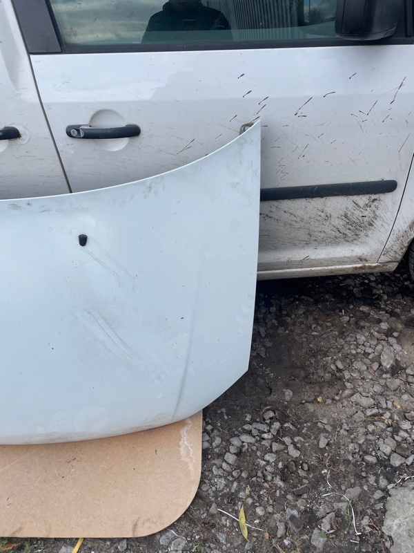 Капот, 16000 рублей, Воронеж