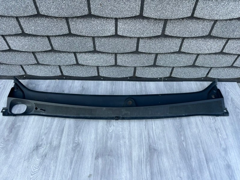 Планка под лобовое стекло, 1000 рублей, Москва