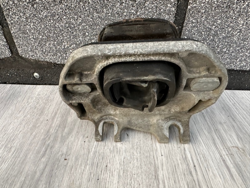 Опора КПП, 3500 рублей, Москва