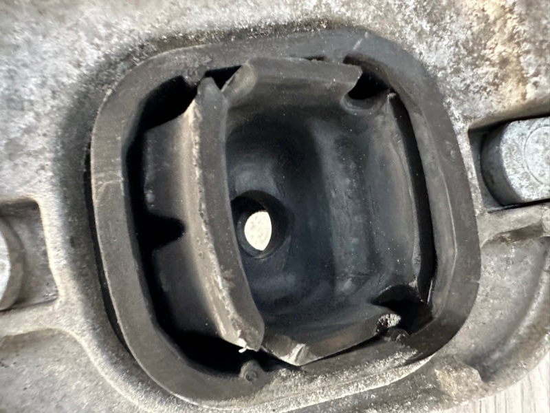 Опора КПП, 3500 рублей, Москва