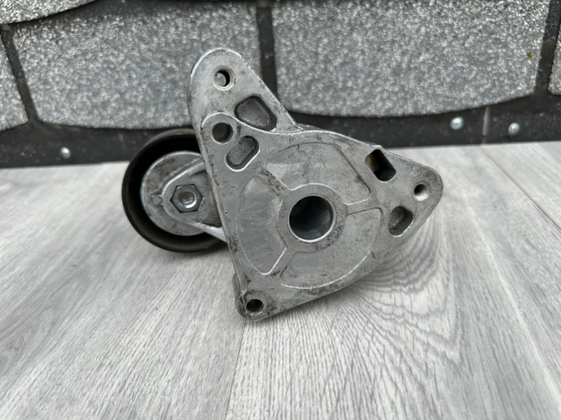 Ролик-натяжитель, 1500 рублей, Москва