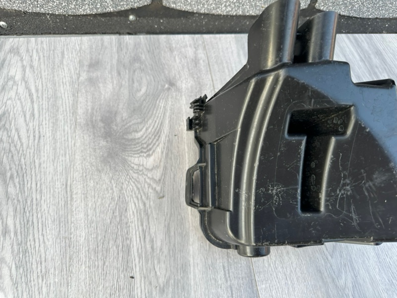 Корпус блока предохранителей, 2000 рублей, Москва