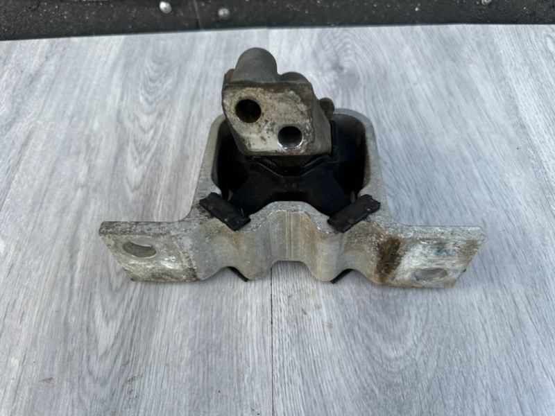 Опора двигателя, 2500 рублей, Москва