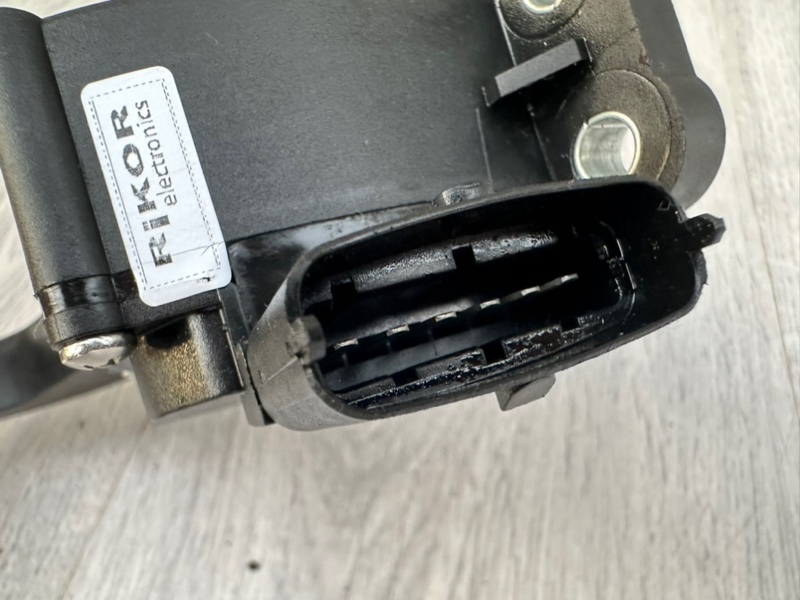 Педаль газа, 900 рублей, Москва