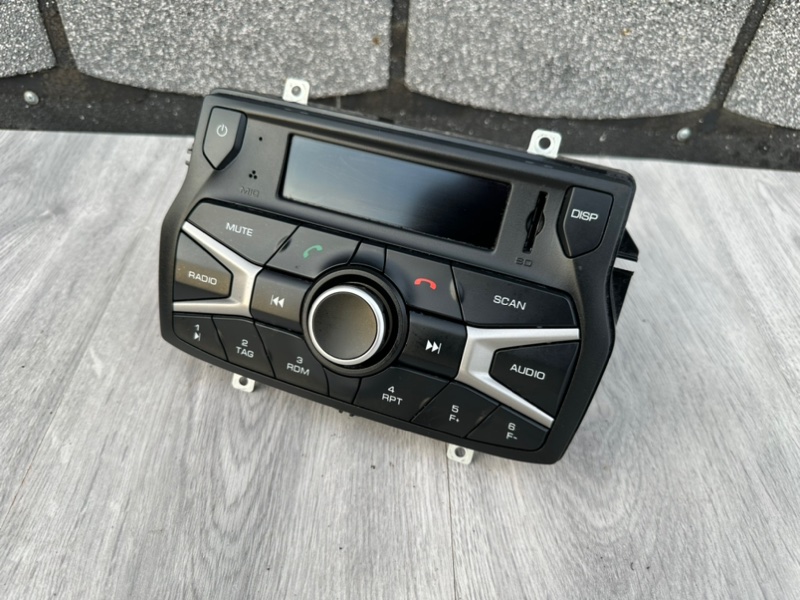 Магнитола, 2000 рублей, Москва