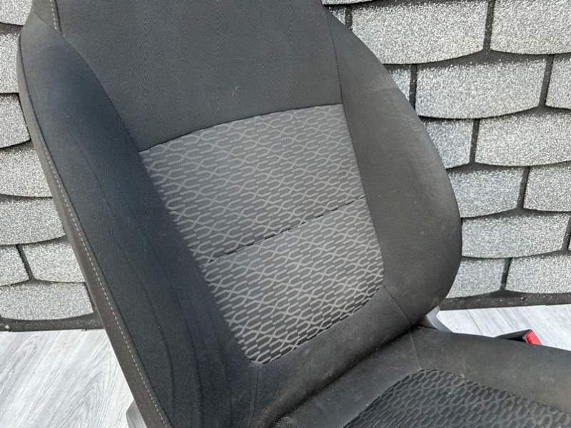 Сиденье переднее правое, 5000 рублей, Москва