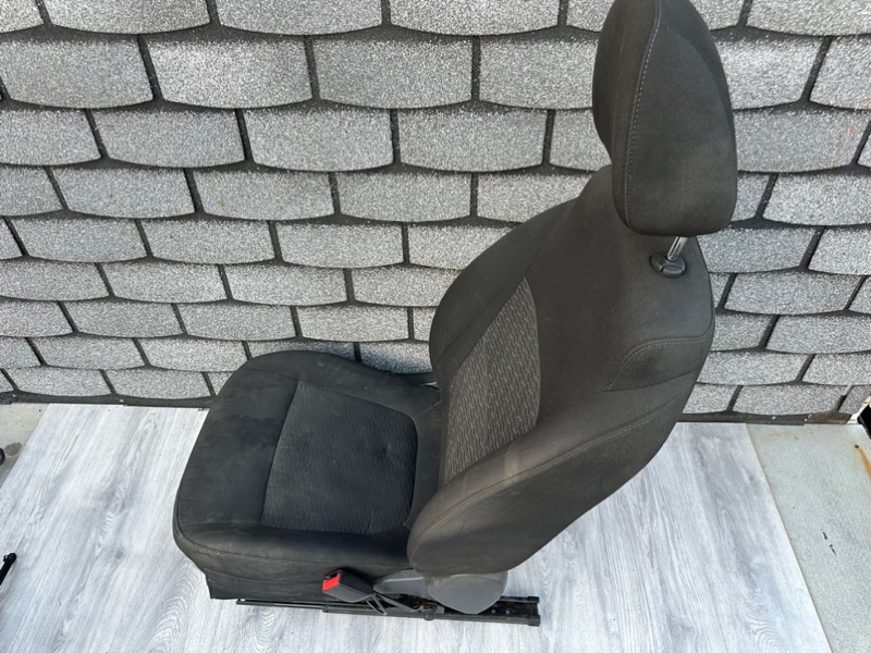 Сиденье переднее правое, 5000 рублей, Москва