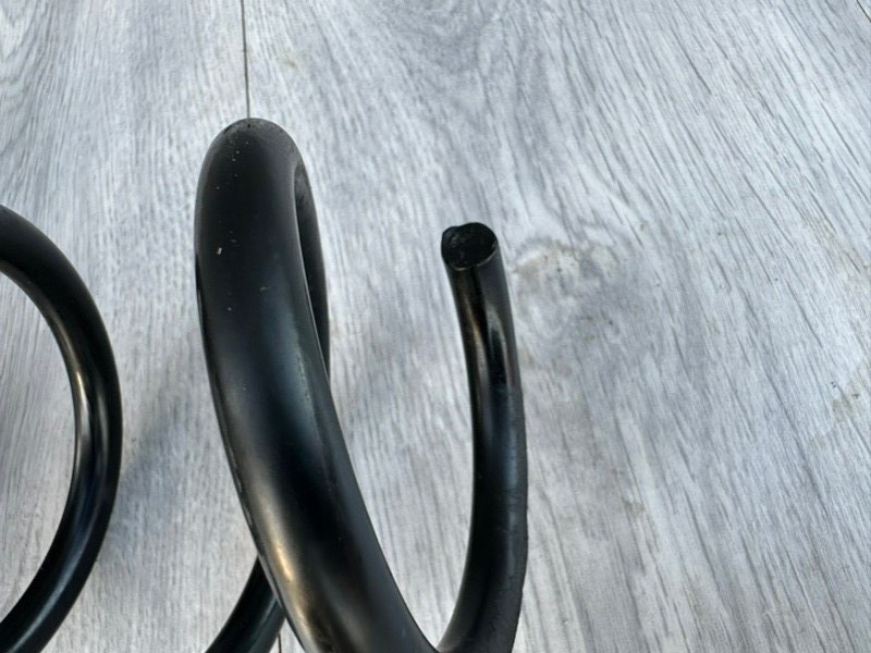 Пружина задняя, 600 рублей, Москва