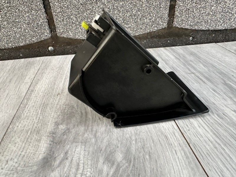 Ящик передней консоли, 500 рублей, Москва