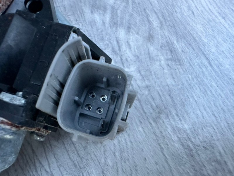 Стеклоподъемник задний, 1500 рублей, Москва