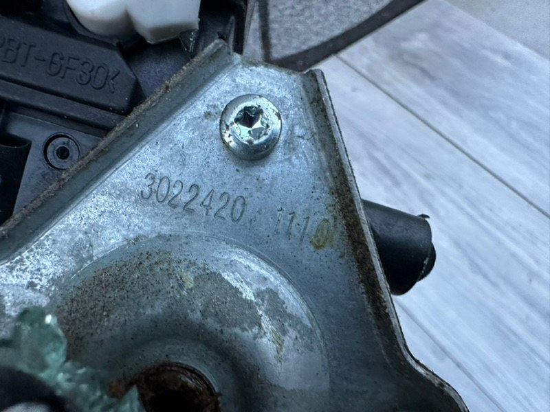 Стеклоподъемник задний, 1500 рублей, Москва