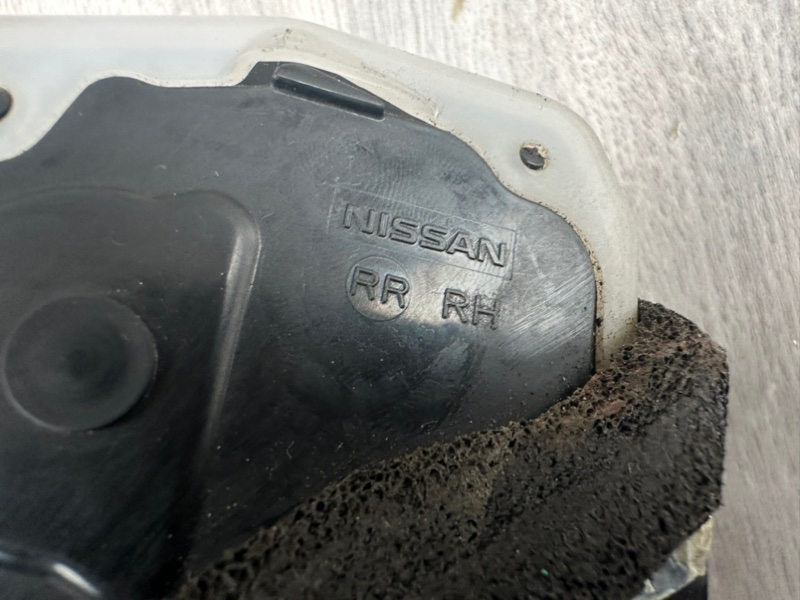 Замок двери задней правой, 2000 рублей, Москва