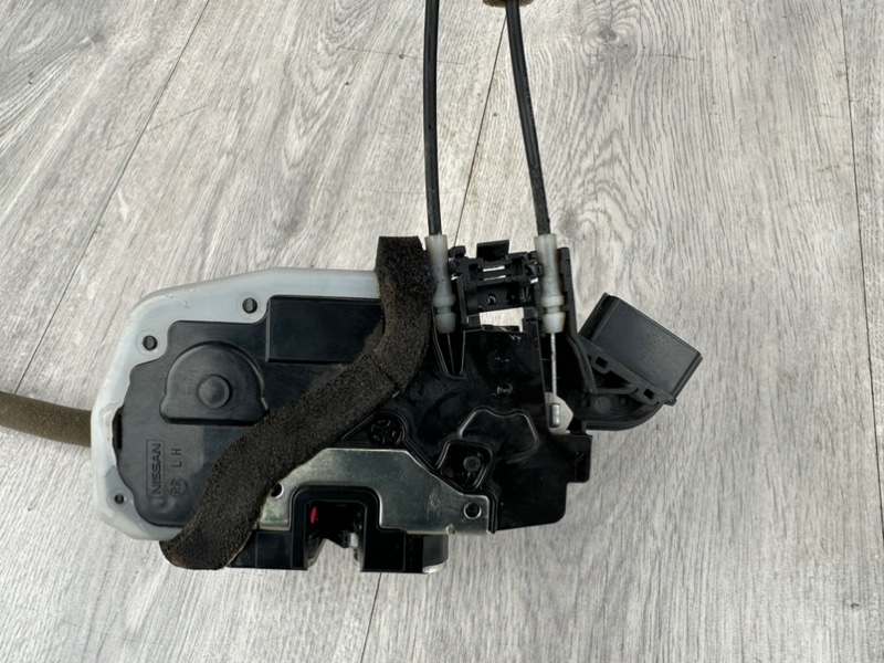 Замок двери задней левой, 2000 рублей, Москва