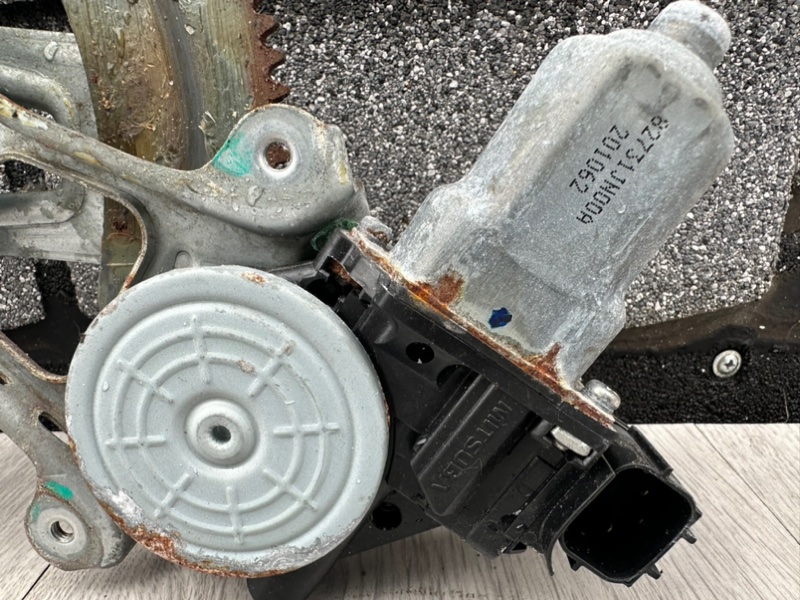 Стеклоподъемник задний, 1500 рублей, Москва