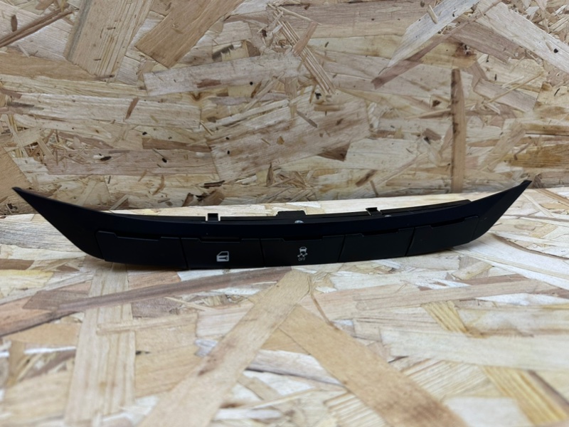 Кнопка центрального замка, 1000 рублей, Москва