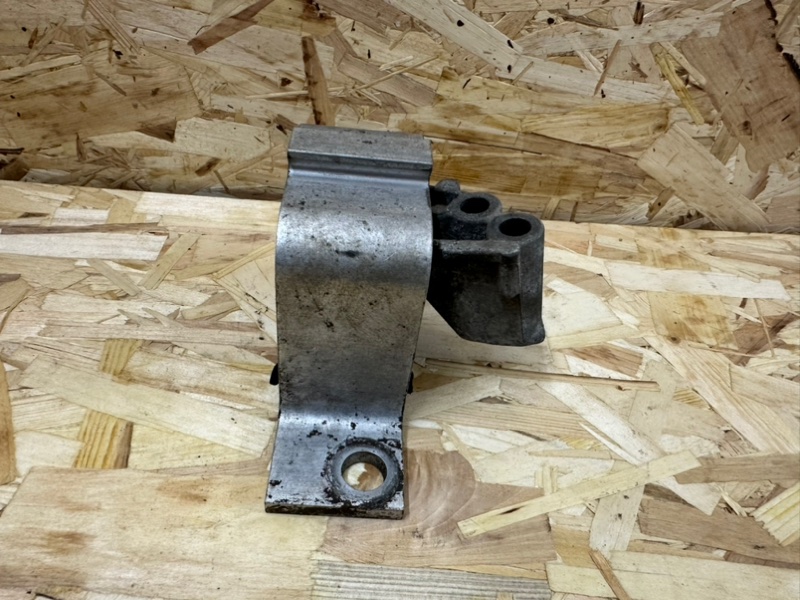 Опора двигателя, 2500 рублей, Москва