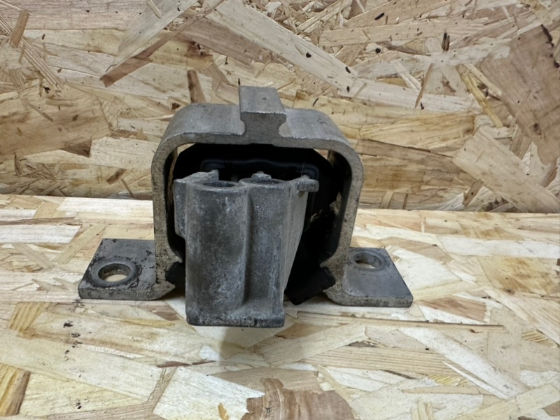 Опора двигателя, 2500 рублей, Москва